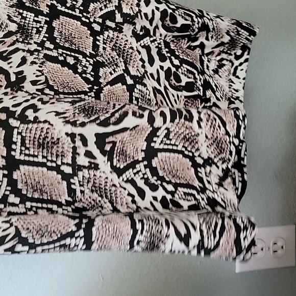 Ellos Indie Sleeze Relaxed Mobwife Wide Leg Snakeskin Print Pant 30/32 - Picture 7 of 10